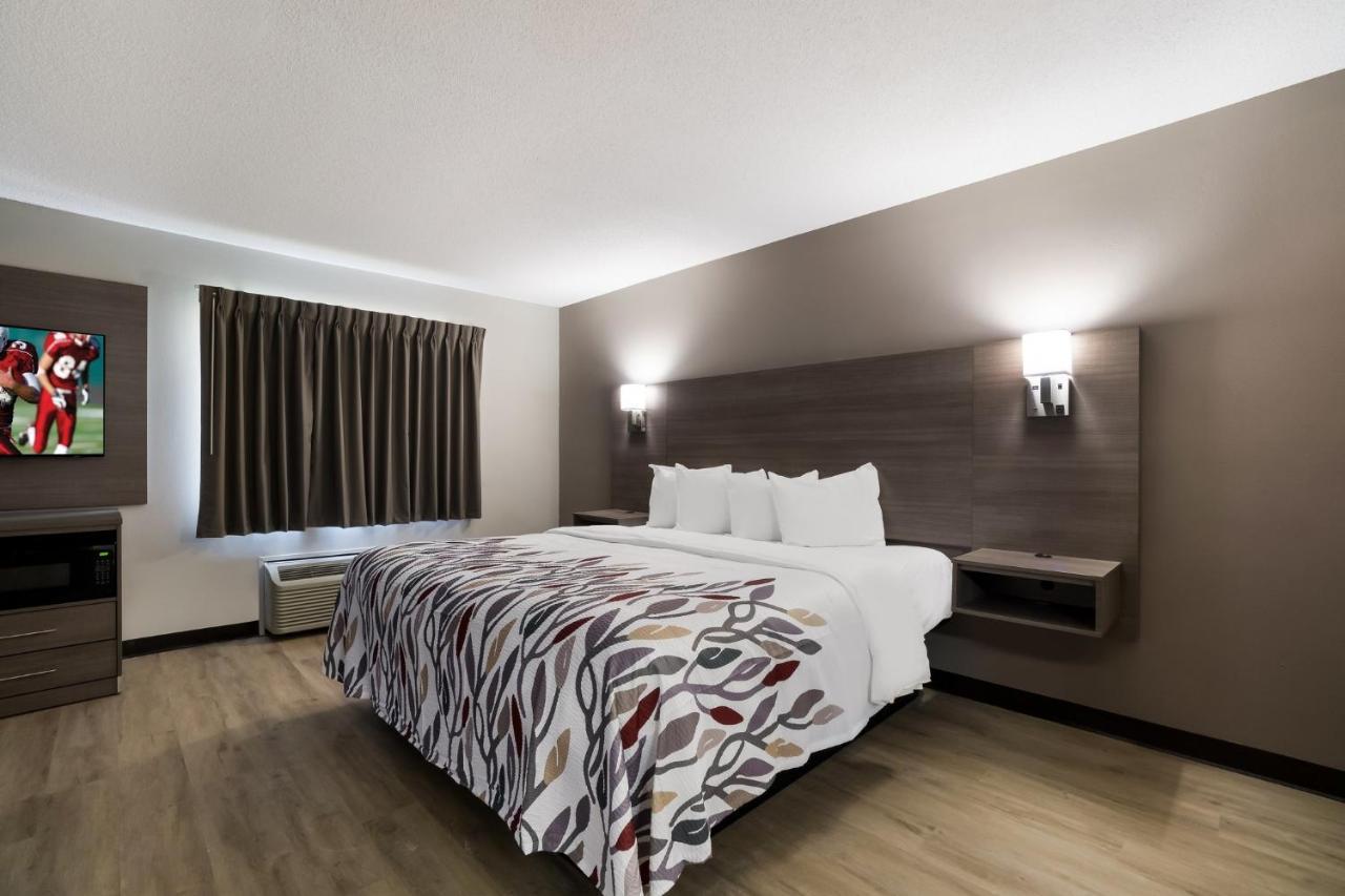Motel Super 8 By Wyndham Marston Extérieur photo